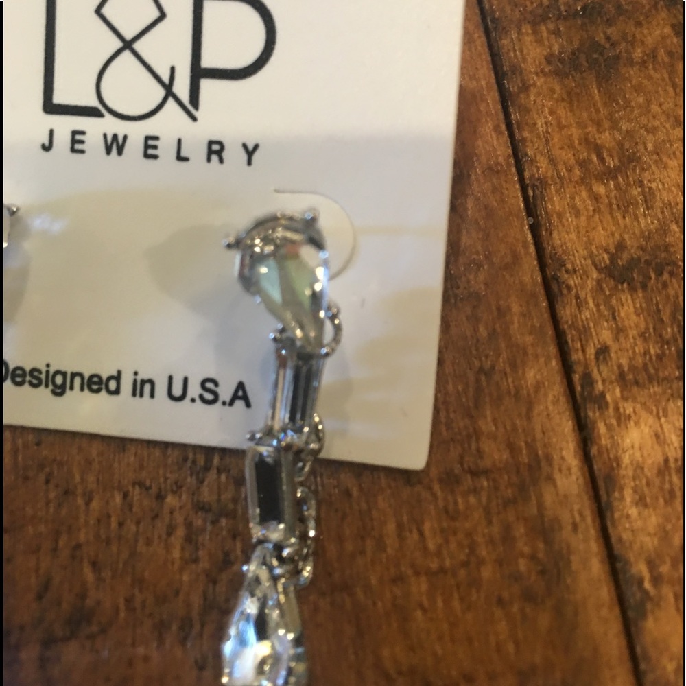 EARRINGS - Picture 3 of 5